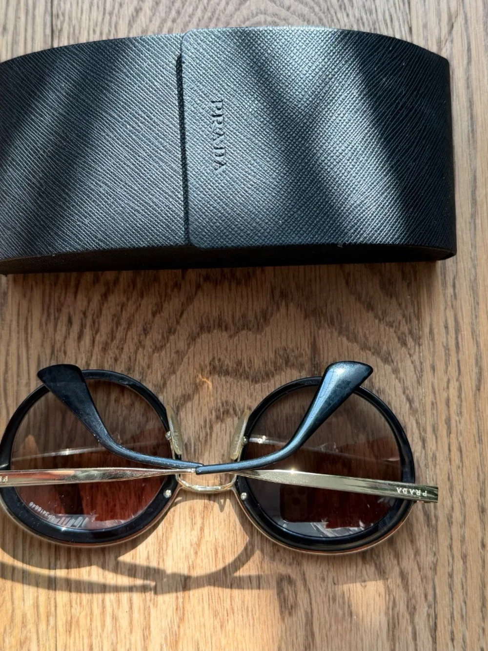 Prada - Prada Cinéma - Black Round Sunglasses